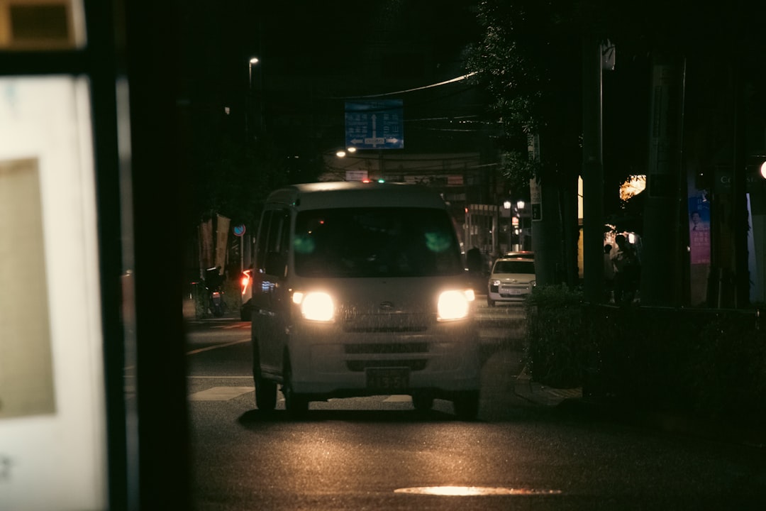 24時間対応の不用品回収業者イメージ